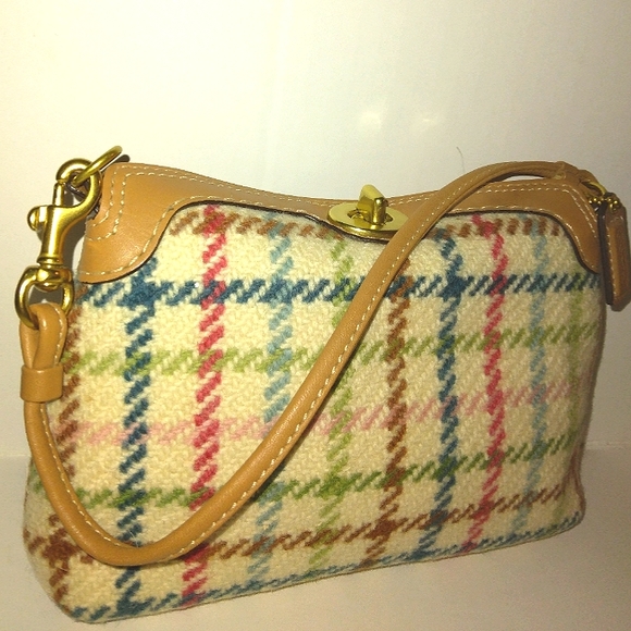 BRAND NEW☆Vintage COACH HAMPTON'S Tattersall Wool Large Capacity 2-Way Baguette - Picture 15 of 16